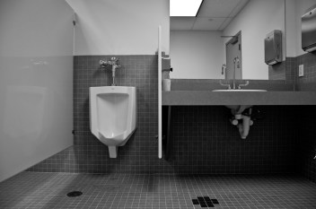 urinal B&W